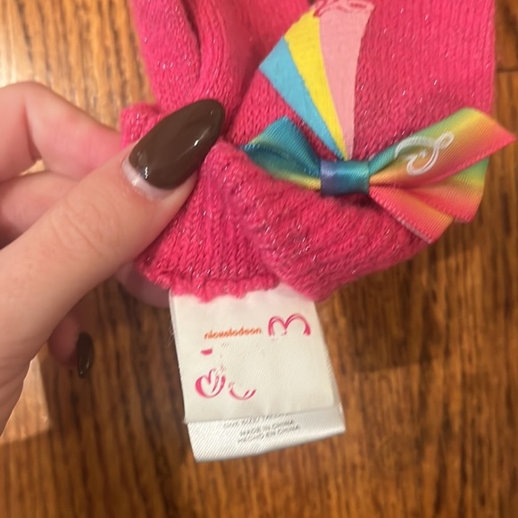 Nickelodeon Girl’s Jojo Siwa Pink Mittens - Picture 4 of 4